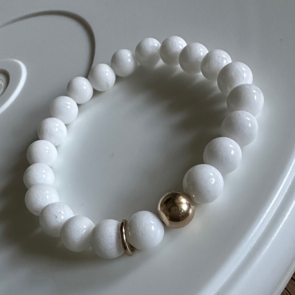 8mm White Jade Stretch Bracelet w/ 14K Gold Filled Ball Spacer and Jump Ring - Picture 5 of 7